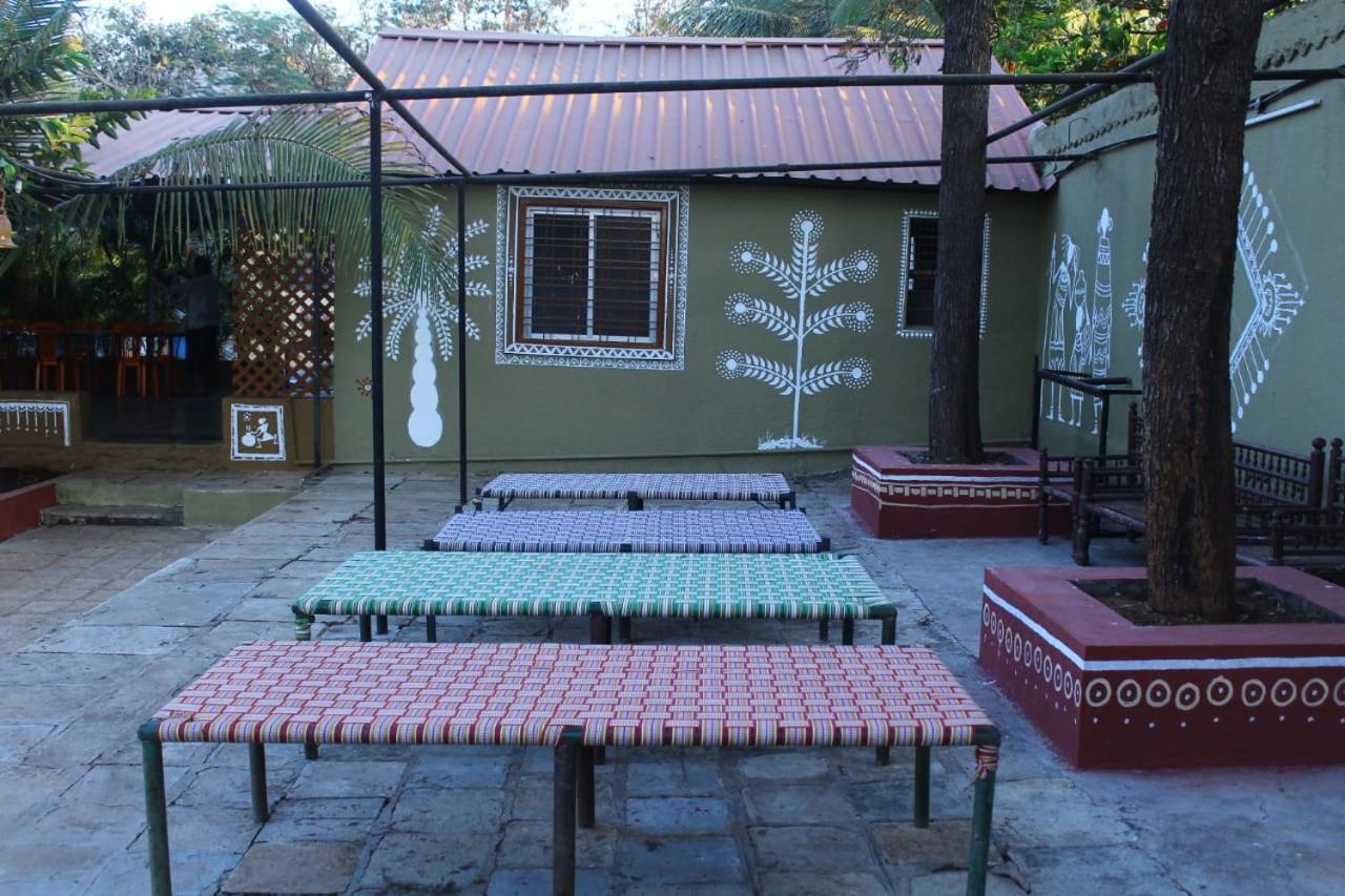 Hotel Nisarg Shrushti Farmhouse Púna Exteriér fotografie