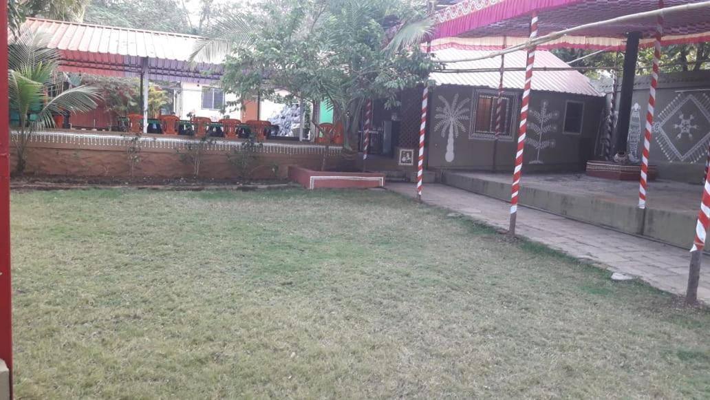 Hotel Nisarg Shrushti Farmhouse Púna Exteriér fotografie